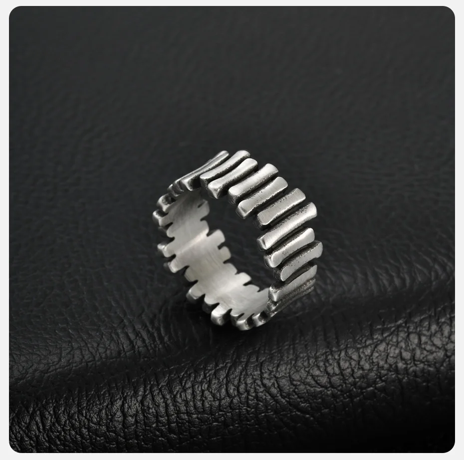 Vnox 10,5 mm breiter Zahnradbandring aus Edelstahl, silberfarben, verblasst nicht, hypoallergen, wasserdicht, Punk-Schmuck für Männer, Größe 7–11 – Detail 6