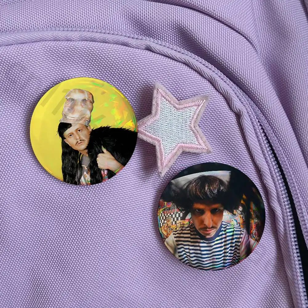 Oliver T-Tree Life Goes On 32/44/58mm Handmade Pins Round Brooch Badge Backpacks Clothes Jewelry