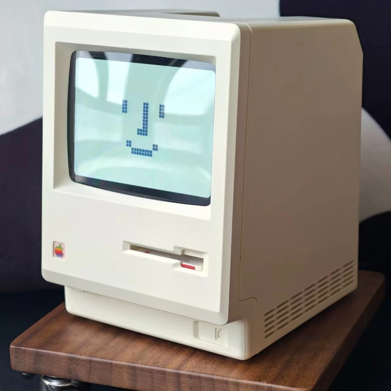 

Maclock Macintosh Retro Clock Creativity Alarm Clock Artifact Desktop Decor Computer Temperature Calendar Display Wake Up Gifts