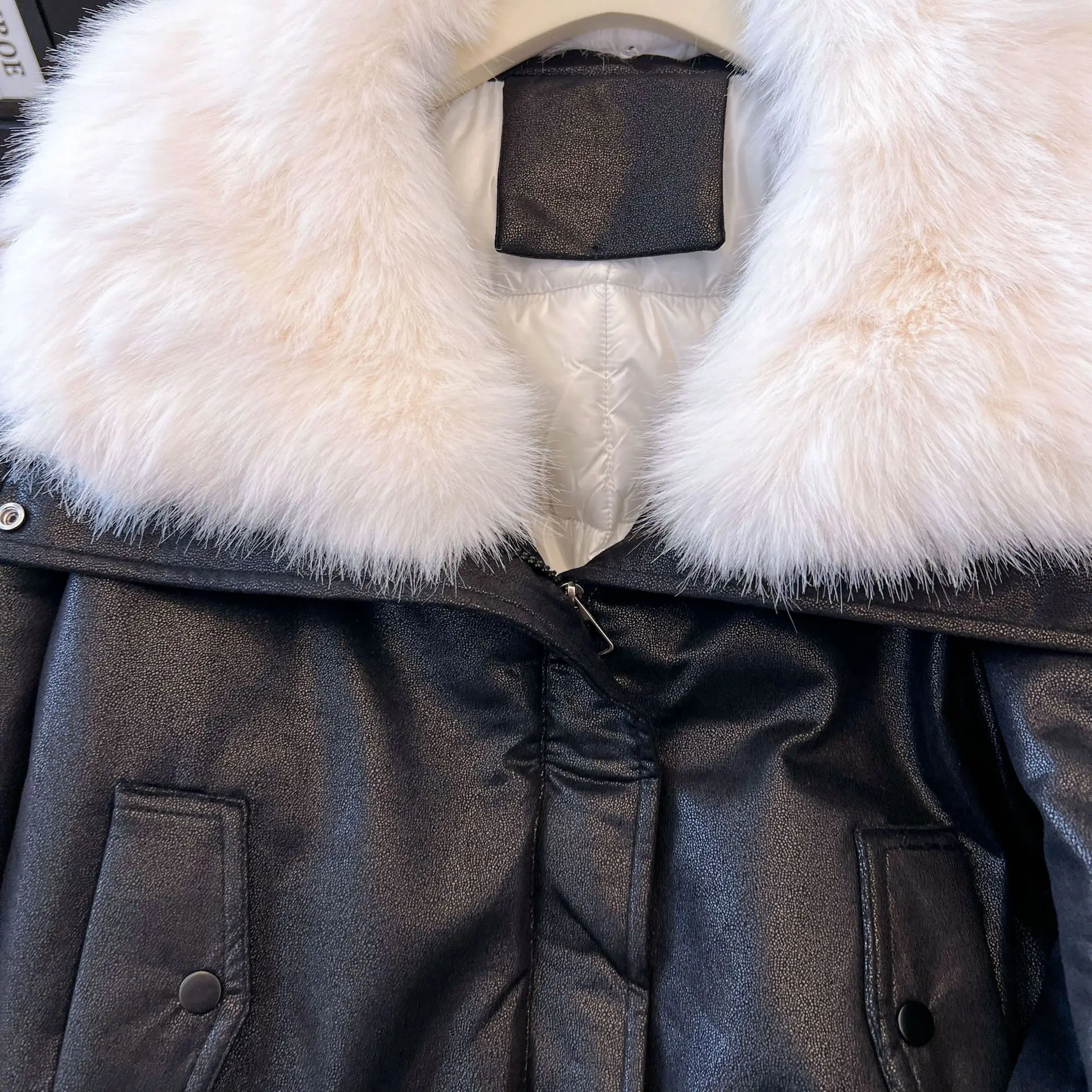 2025 Nieuwe Dames Dikker Warme Katoenen Jas Herfst Winter Dames Leren Jas