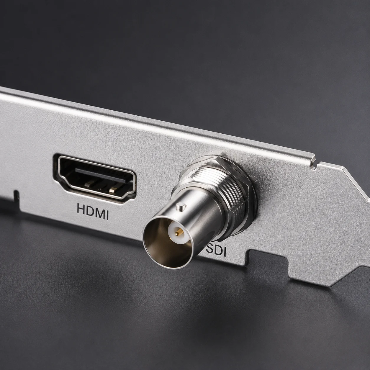 PCIe video capture card SDI input with active cooling fan, suitable for live broadcast, recording, broadcast 1080p 4K