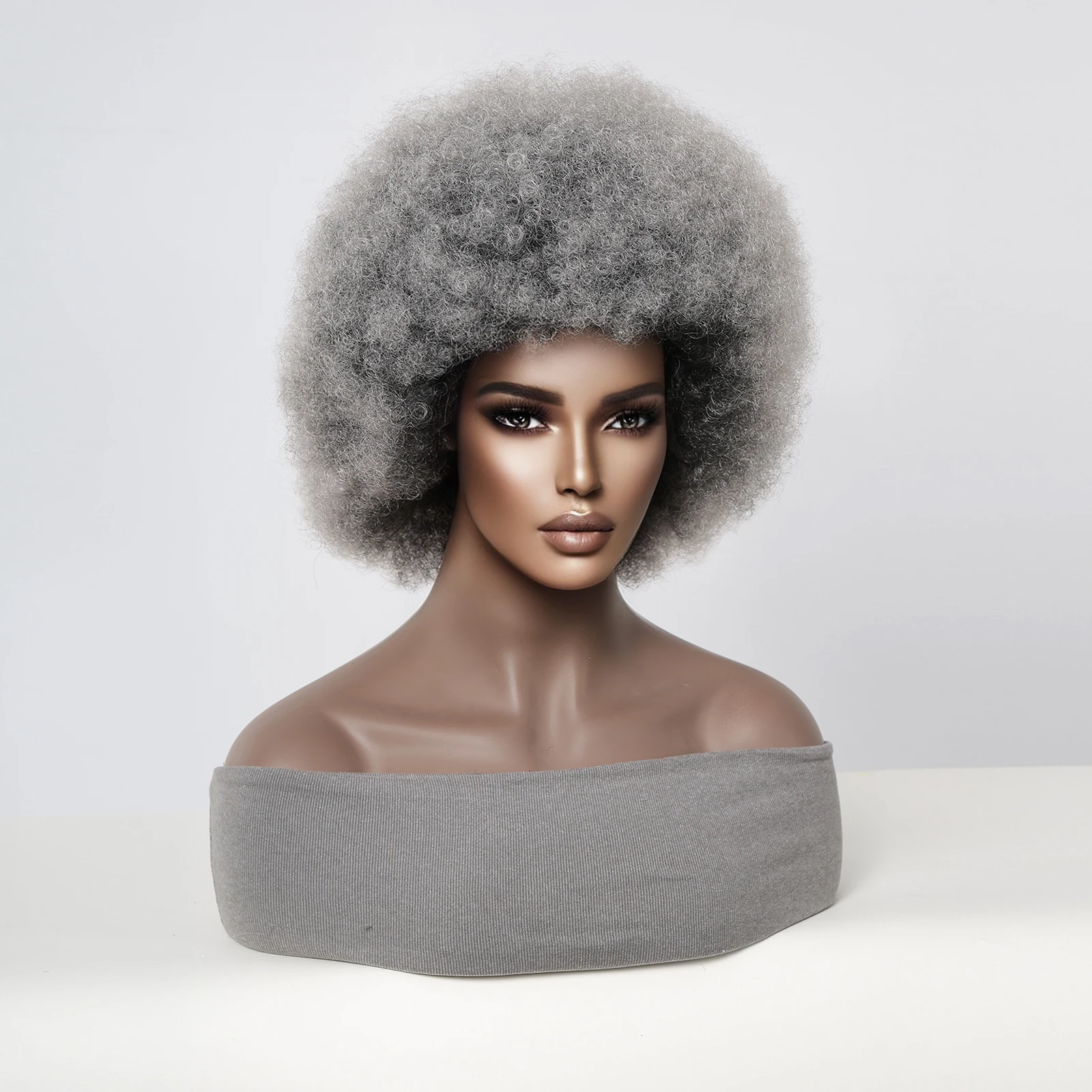 Szaro-kręcone peruki Afro krótkie perwersyjne kręcone puszyste peruki syntetyczne dla czarnych kobiet na imprezę Cosplay peruki Afro dymne Grey