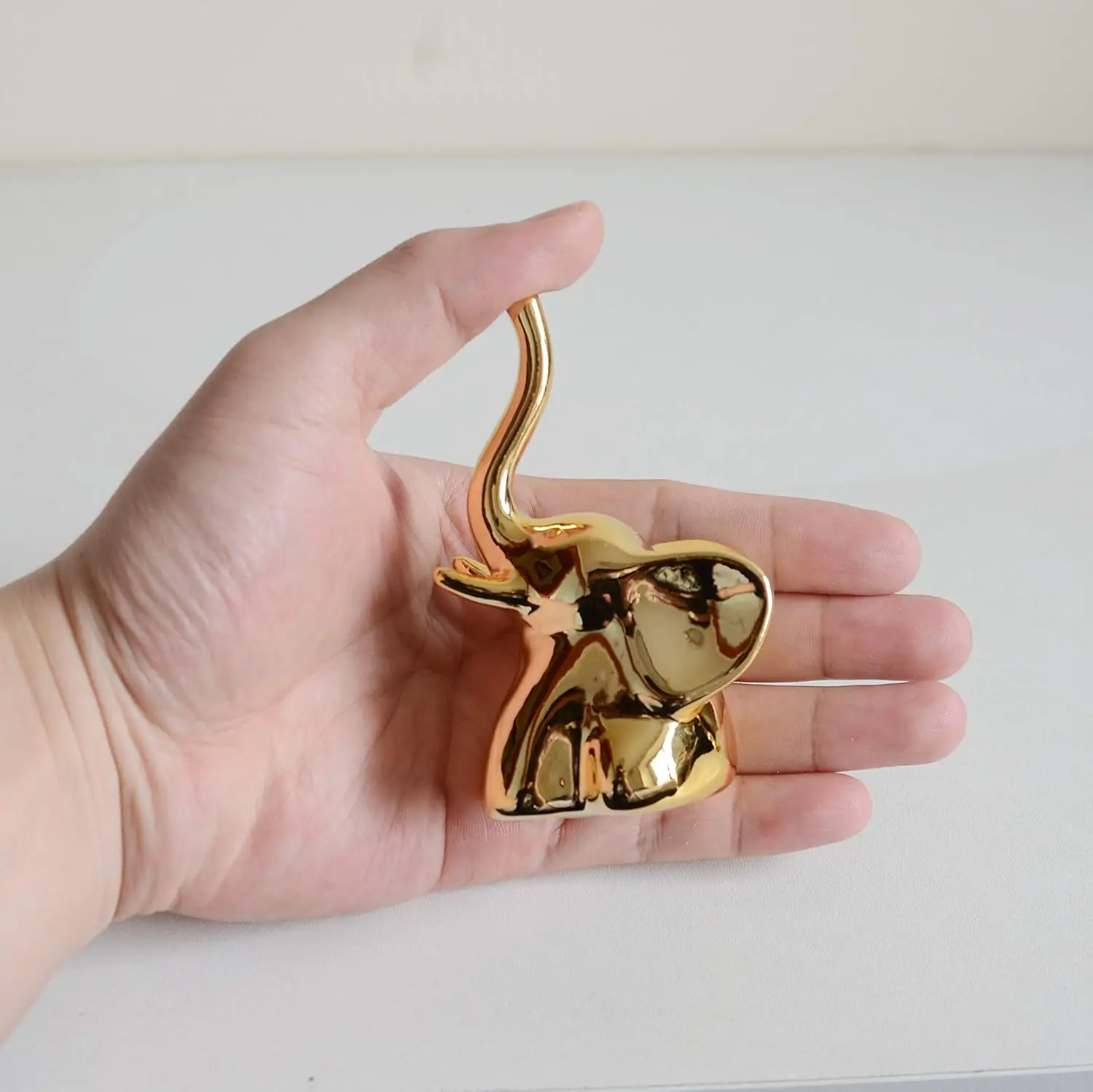 تماثيل فيل لديكور المنزل، زوج واحد، لمسات زخرفية صغيرة للأرفف، غرفة المعيشة وغرفة النوم، ذهبي وأبيض