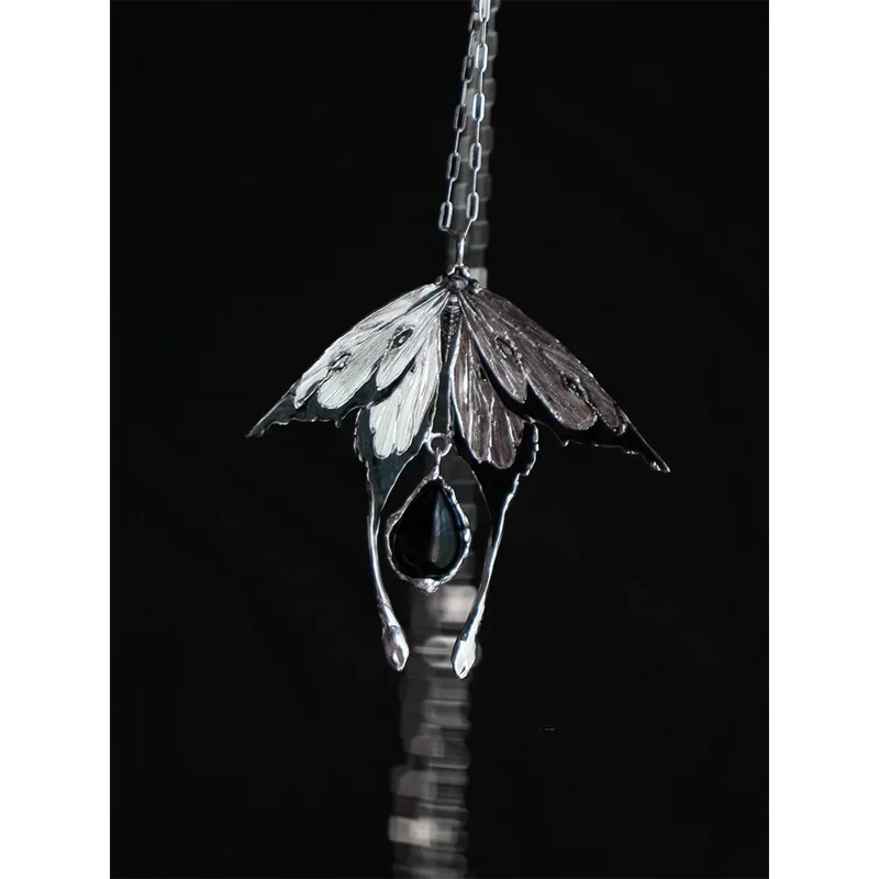 Copper Alloy Moth Pendant Necklace, Teardrop Gem Insect Gothic Jewelry Unisex JJ5762