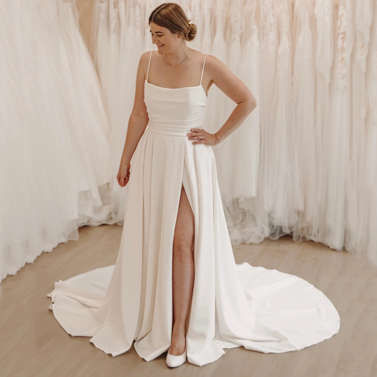 

Elegant Satin Wedding Gowns with Slit Backless Court Train White Ivory Country Bridal Gown Customized Robe de Mariee