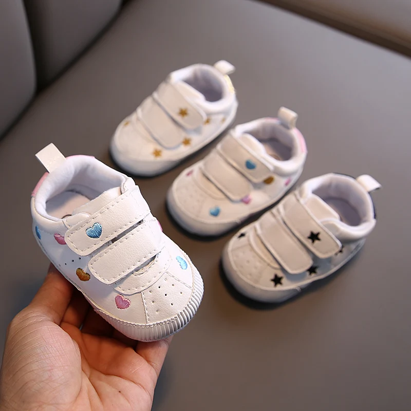 4 Colors Love Spring and Autumn Hot selling Sports Shoes Baby Shoes Anti slip Learning Shoes Casual Baby Shoes