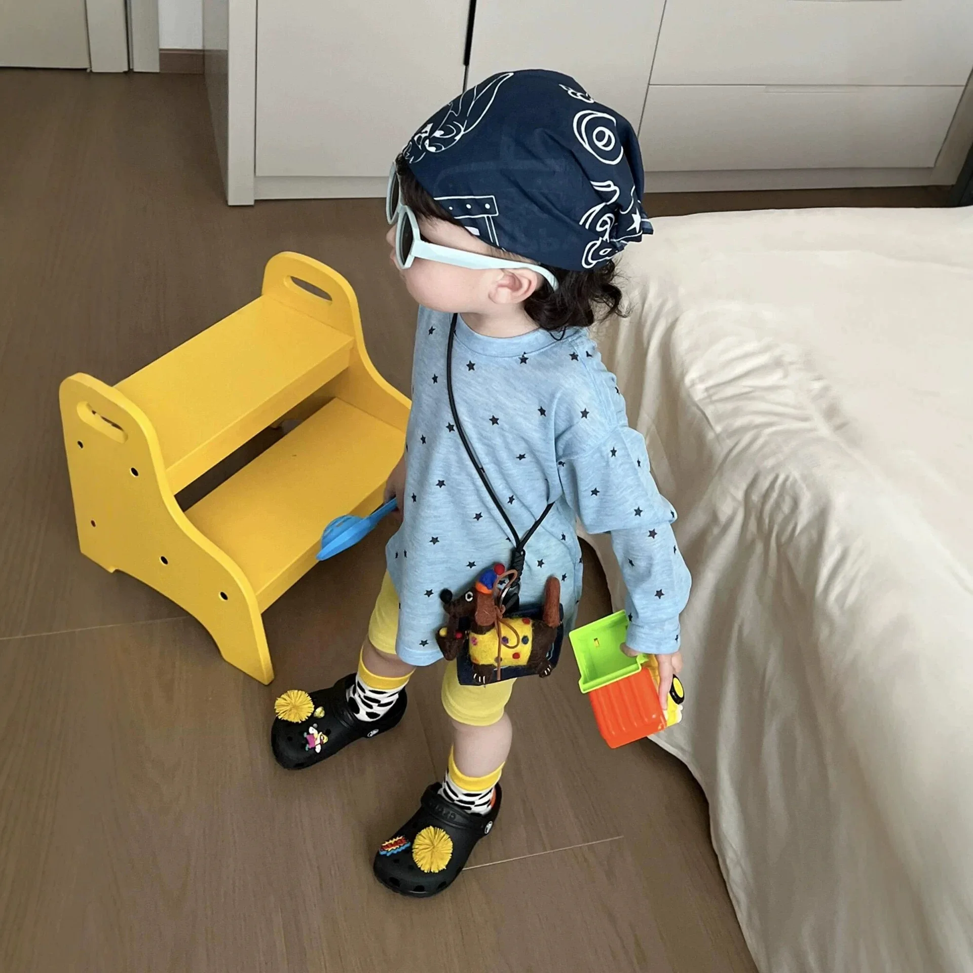 Boys T-shirt 2026 Spring and Summer New Childrens Clothing Korean Style Boys and Girls Stars Printed Loose Thin Sunscreen Blouse