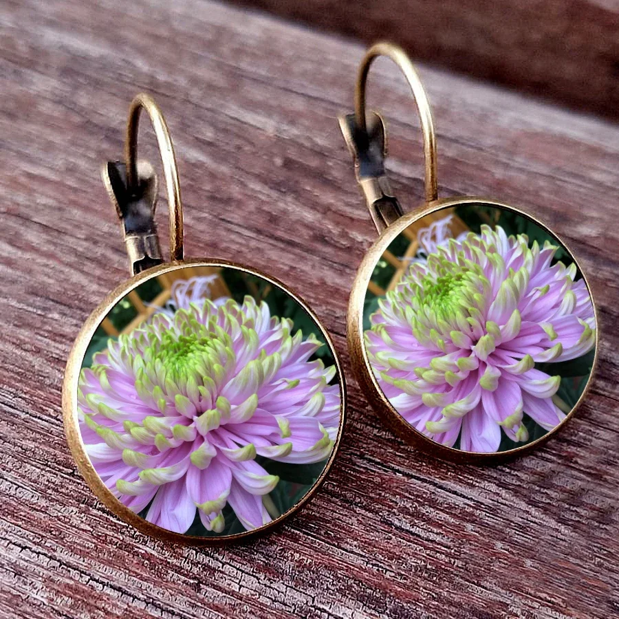 Yellow Daisy Flower Girl Stud Earrings Fashion France Earrings for Women Ear Hook Earrings chrysanthemum Glass Cabochon Earring