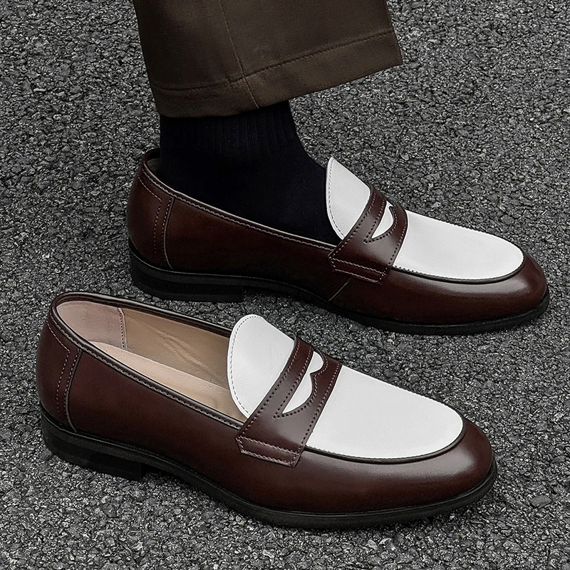 Brand Fashionable Men Loafers Retro British-American Color-matched Leather Shoes One-piece Stylish Casual Loafers Men Shoes