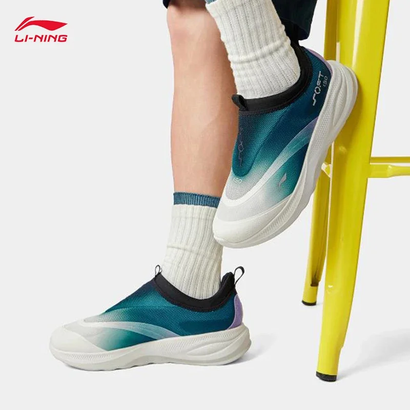 

LI-NING Мужская прогулочная обувь SOFT GO 2, мужская обувь, легкие кроссовки, мужская модная повседневная спортивная обувь AGLV005
