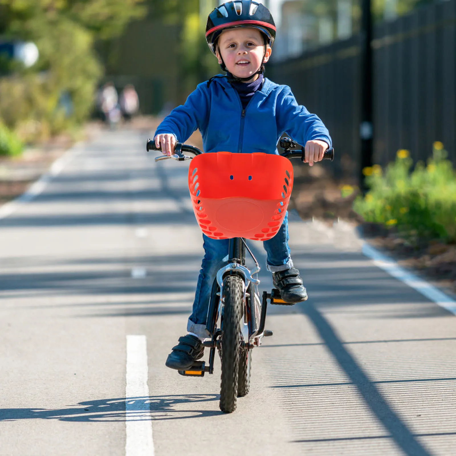 

1 комплект, передняя корзина для детского велосипеда, сверхпрочный пластиковый контейнер на руль, большая вместимость, простая установка, велосипедная корзина для детей