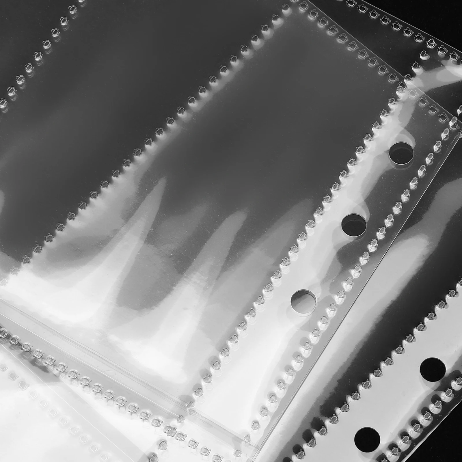 

30Pcs Clear Photo Album Sleeves Heavy Duty Insert Pages for Photo Collection Organization Waterproof Card Storage Binder