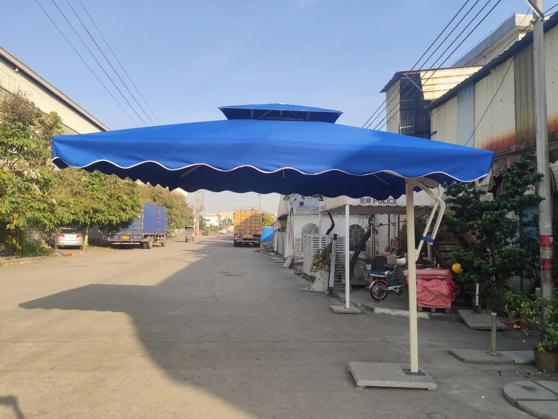 Waterproof Contemporary Outdoor Furniture Polyester Sun Shade Umbrella Aluminum Alloy Frame Patio Garden Pool Side Gym Park