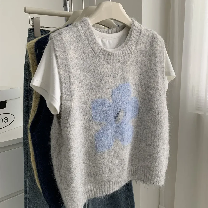 سترة محبوكة من الصوف لتقليل العمر للنساء مع ملمس ناعم وصديق للبشرة من القطيفة لخريف وشتاء 2025 #1