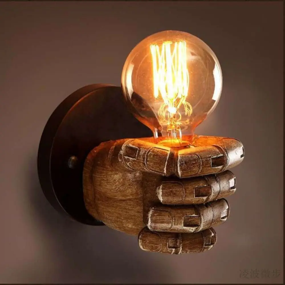 

Vintage Resin Hand Model Wall Lamp Creative Retro Wall Light Iron Art Decoration Lamp For Restaurant Study