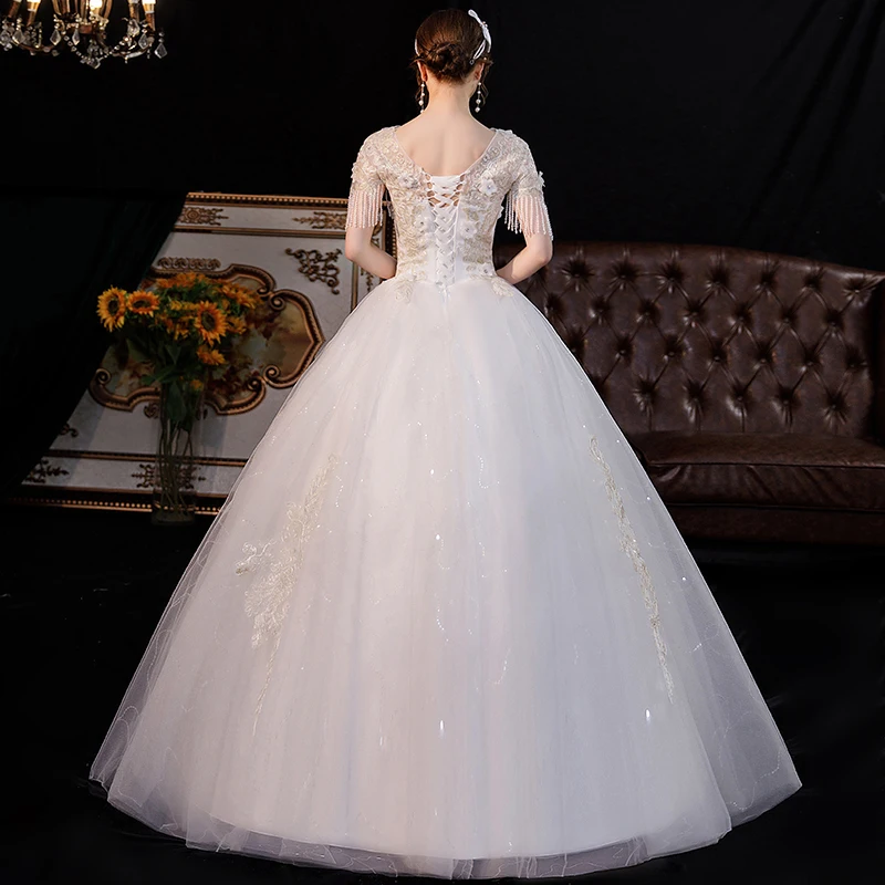 คลาสสิก V คอชุดแต่งงานกับพู่ Elegant Lace Applique Tulle Sukienka Na Wesele ชุดเจ้าสาวใหม่ที่กําหนดเอง