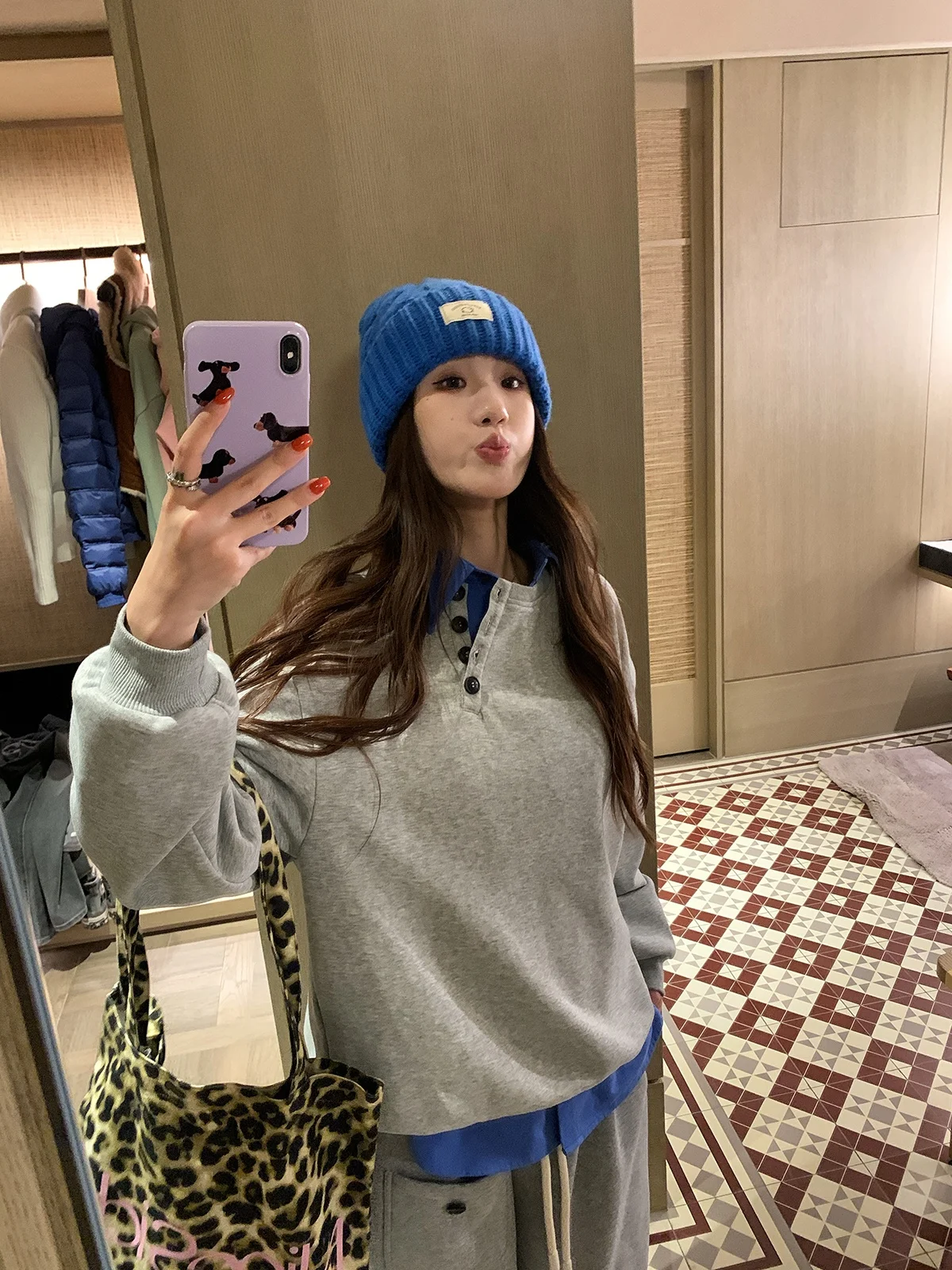 

Женская толстовка с круглым вырезом и флисовой подкладкой, свободного кроя, удобная, для осени и зимы, повседневная, из хлопка и полиэстера, с длинными рукавами, с капюшоном