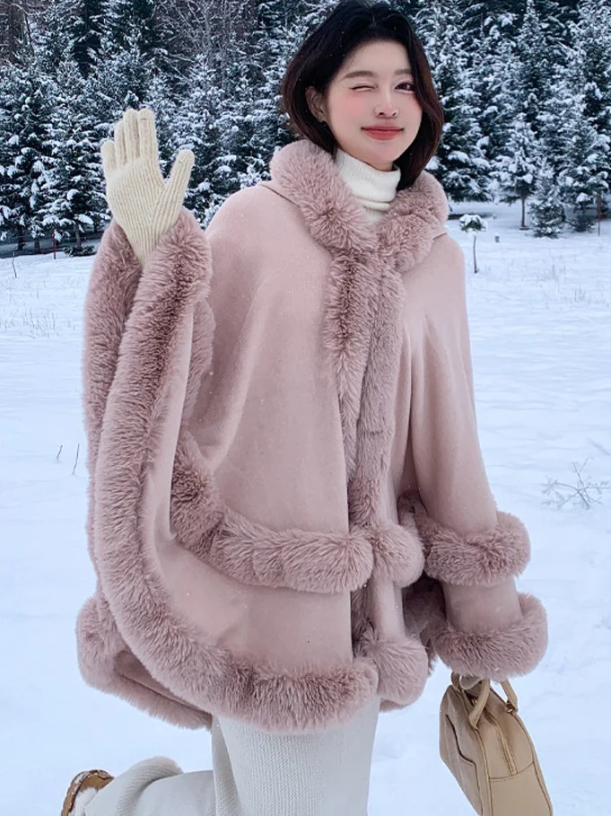 Women Faux Fur Trim Cape Poncho Coat V Neckv Pom Pom Trim Loose Poncho Soft Warm Knitted Fabric Coat Winter Warm Fashion Utfit