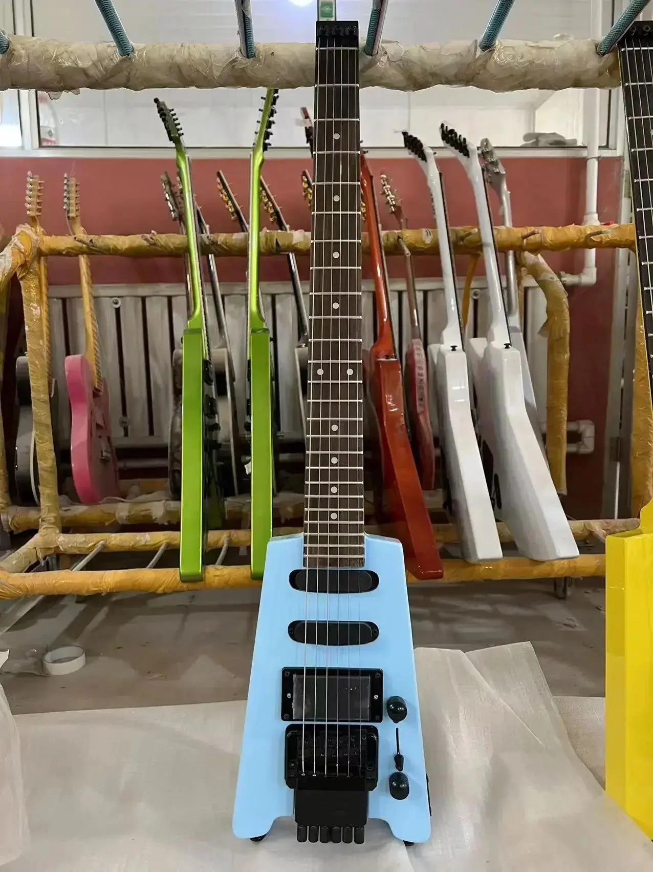 Steinberger, Headless  Guitar, Floyed Rose Bridge, Blue Color,  Body, 6 String Guitarra,