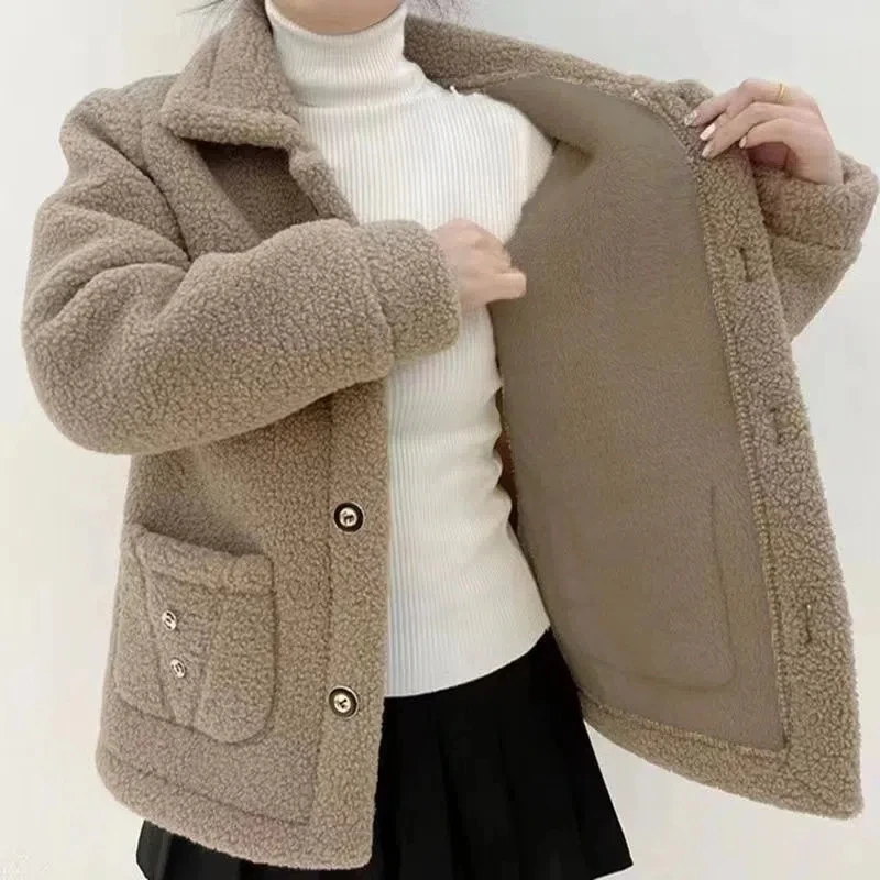

2025 New Fce Lined Thiened Lamb Fur Mommy Coat Large Size ort Jaet Warm Sweatirt Outerwear Women Autumn Winter
