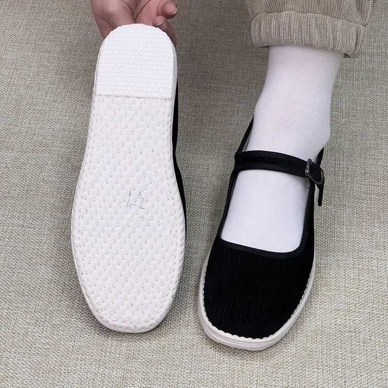 

Дышащие и удобные традиционные тканевые туфли с хлопковой подошвой