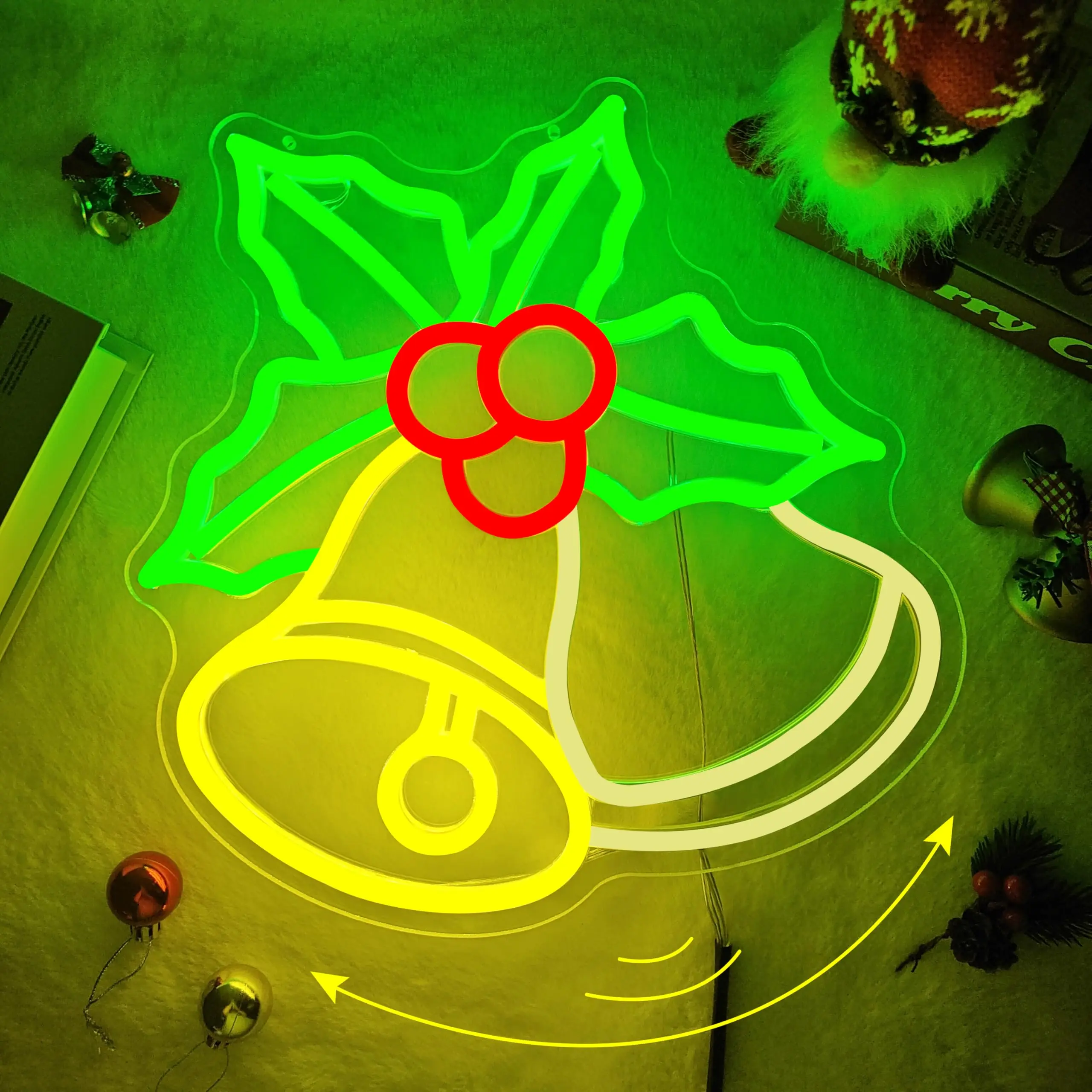 

Мигающие колокольчики, неоновая вывеска для декора стен, мерцающий дизайн, регулируемая яркость, светящаяся вывеска с Холли для домашней вечеринки, декор окна