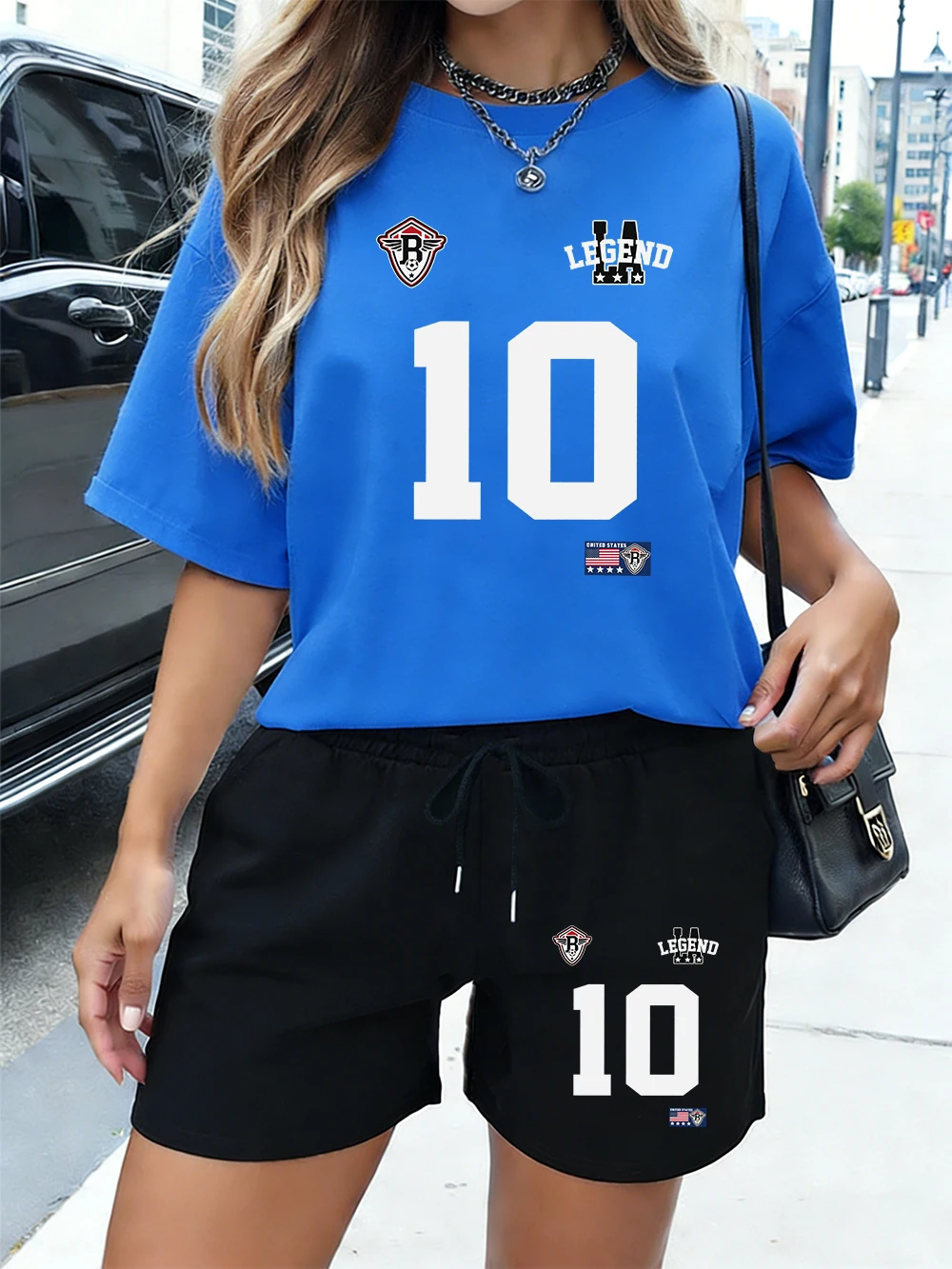 

Женский летний комплект из двух предметов: хлопковые футболки с крупным принтом Number 10 Legend и шорты, повседневная одежда оверсайз с карманами