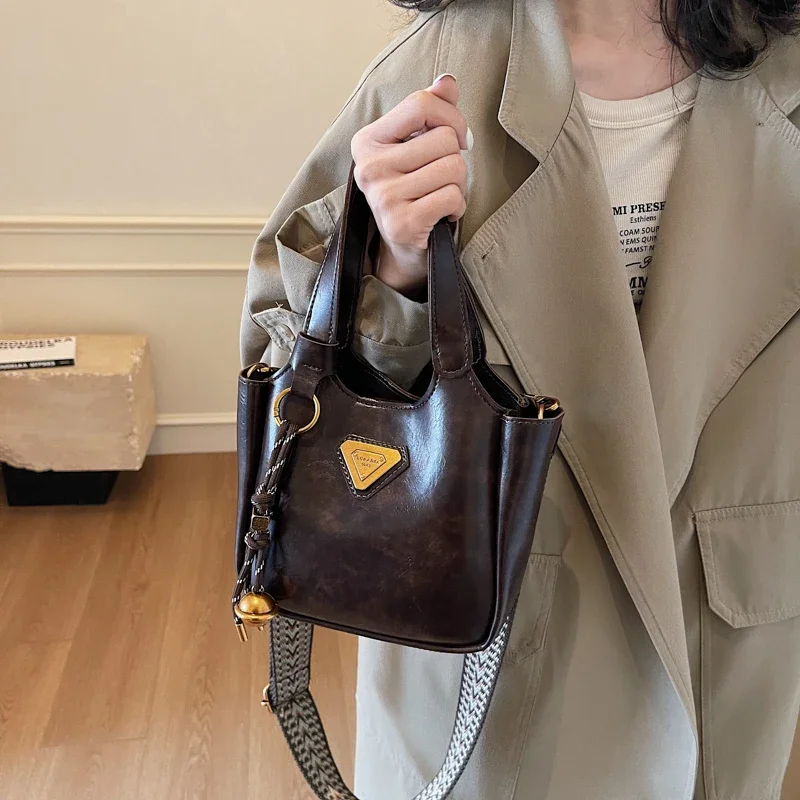 

New Arrival 2025! Vintage - Inspired Leather Tote Bag for Women - Relaxed, Versatile Shoulder & Messenger Style