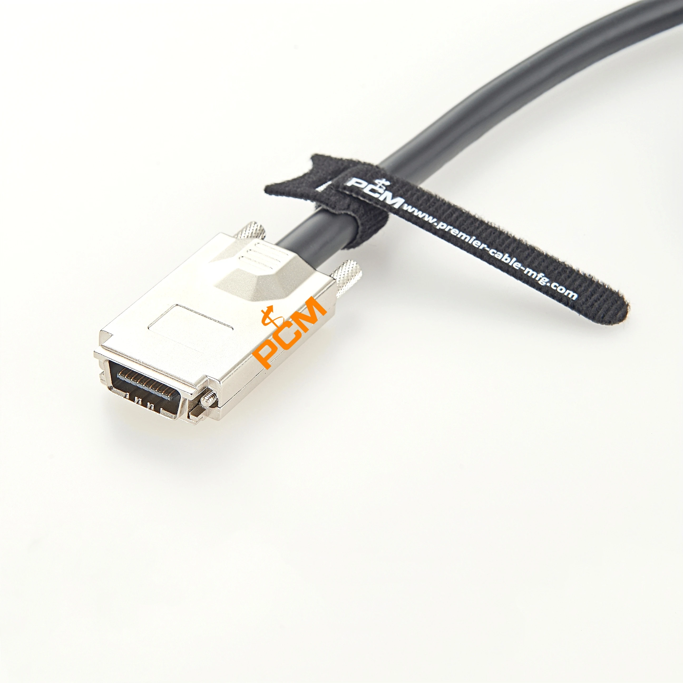 สายเคเบิล SAS ภายนอก, HS-Link 4 Lane - 4xInfiniband SFF-8470 ถึง 4xInfiniband SFF-8470 Serial Attached SCSI SAS Cable