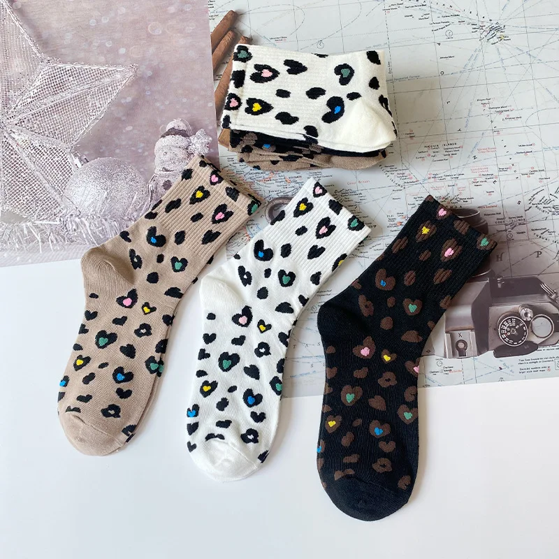 Nowe Modne Skarpetki Damskie 3-Pary Trendy Wzór w Leoparda Urocze Skarpetki Średniej Długości Słodkie Jesienno-Zimowe Krótkie Skarpetki