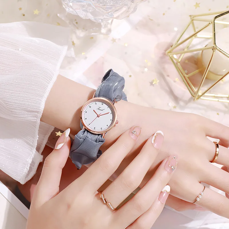 Montre Femme Creative Ribbon Women\'s Quartz Watches Ladies Color Fabric Belt Wristwatch for Women Stylish Dress Reloj Mujer