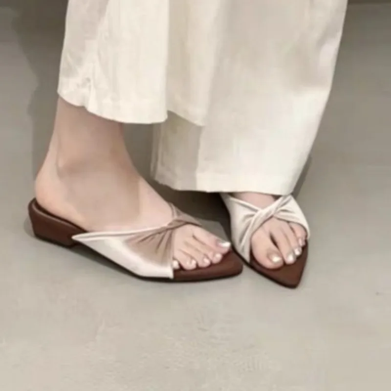Women's Pointed Open Toe Comfortable Vintage Elegant Slippers Women Color Blocking Fashionable Casual Sandals 2026 New Summer
