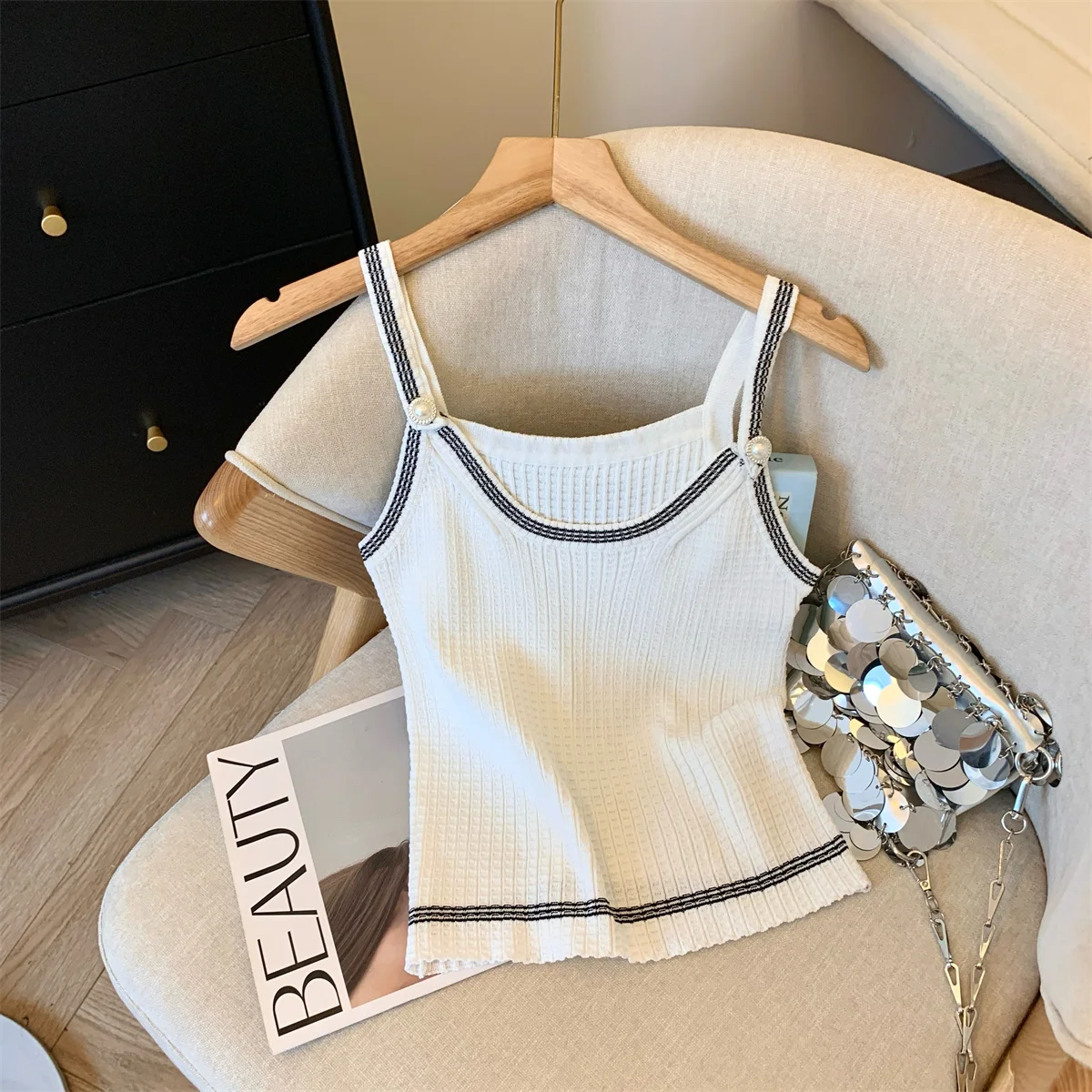 Stylish Sexy Sweater Vests Women Slim Knit Crop Tops 2024 Summer Sleeveless Streetwear Fashion Chic Ladies Knitwear Jumpers