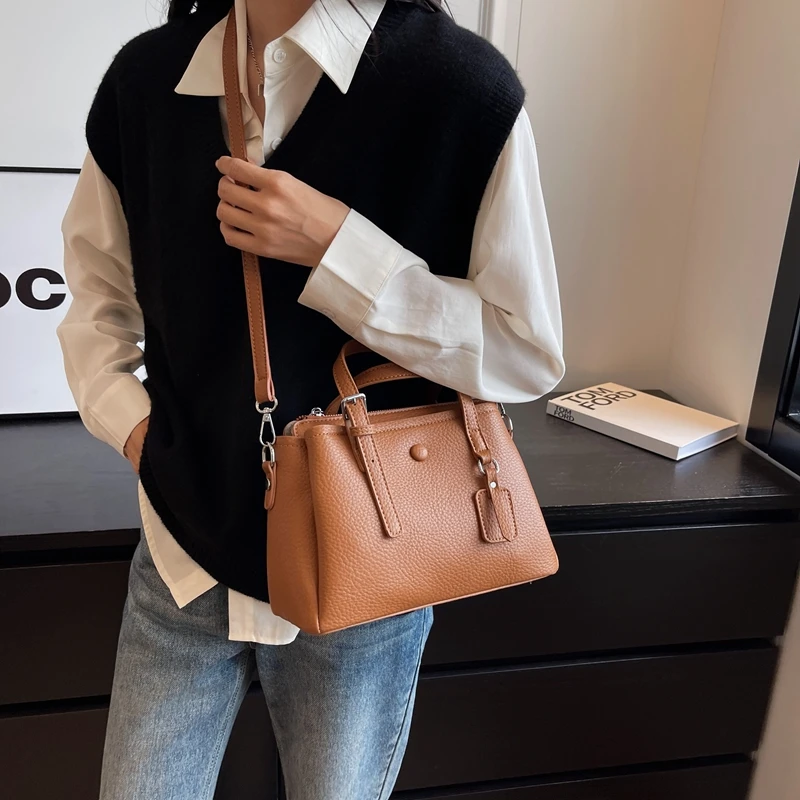 LEFTSIDE Design Leather Crossbody Bags for Women 2023 Y2k Korean Fashion Retro Solid Color Tote Bag Females Handbags and Purses