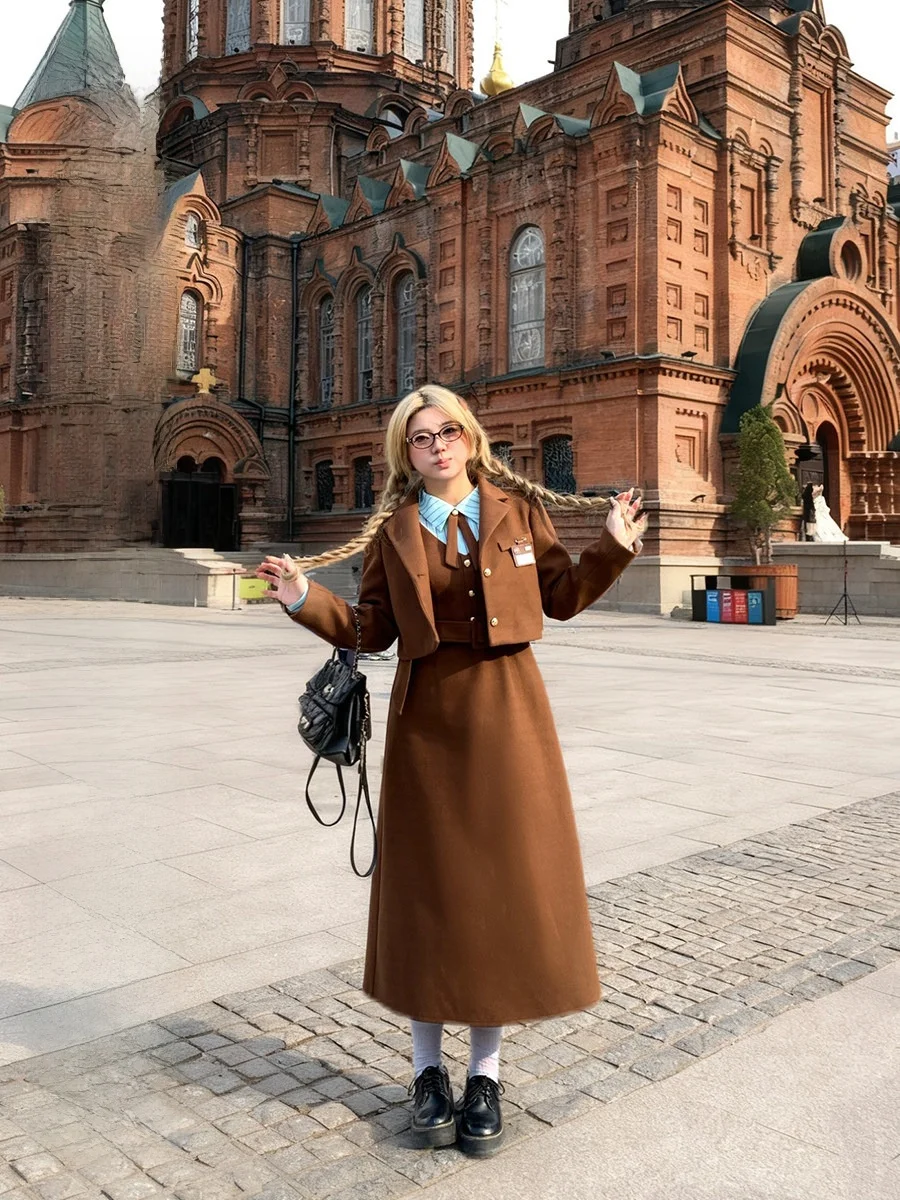 

Комплект из двух предметов: теплый клетчатый пэчворк-костюм с юбкой и топом для женщин больших размеров, с высокой талией и молнией, с длинными рукавами.