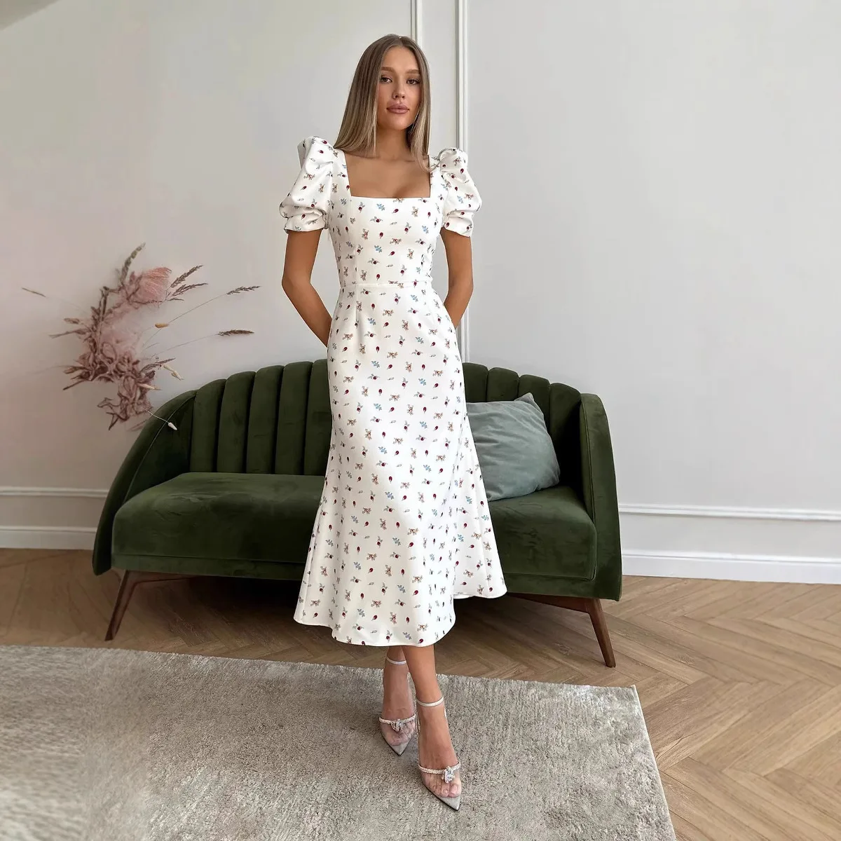 Lässiges Kurzarm-Kleid mit Blumenmuster und A-Linie 2026 Sommer Koreanisches Damen-Midikleid Elegantes Fließendes Kleid Strandmode Y2k-Kleidung