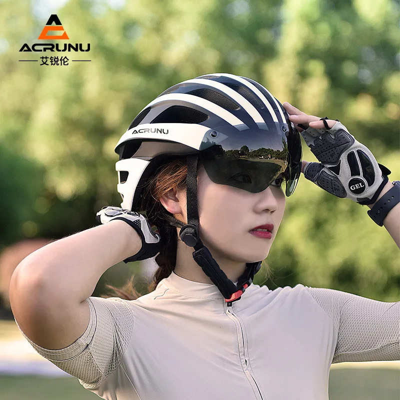 Bicycle Integrated Goggles Helmet Mountain Highway Bicycle Magnetic Suction Safety Hat with Light Cycling Fixture