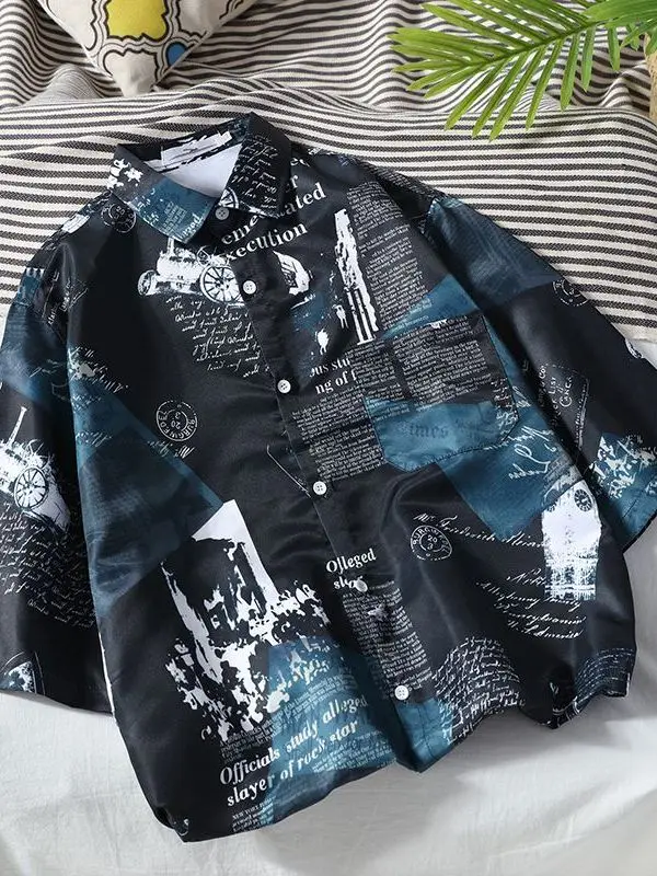 

Свободная мужская рубашка с коротким рукавом и газетным принтом в корейском стиле, летняя модная повседневная верхняя одежда, рубашка средней длины с принтованным воротником