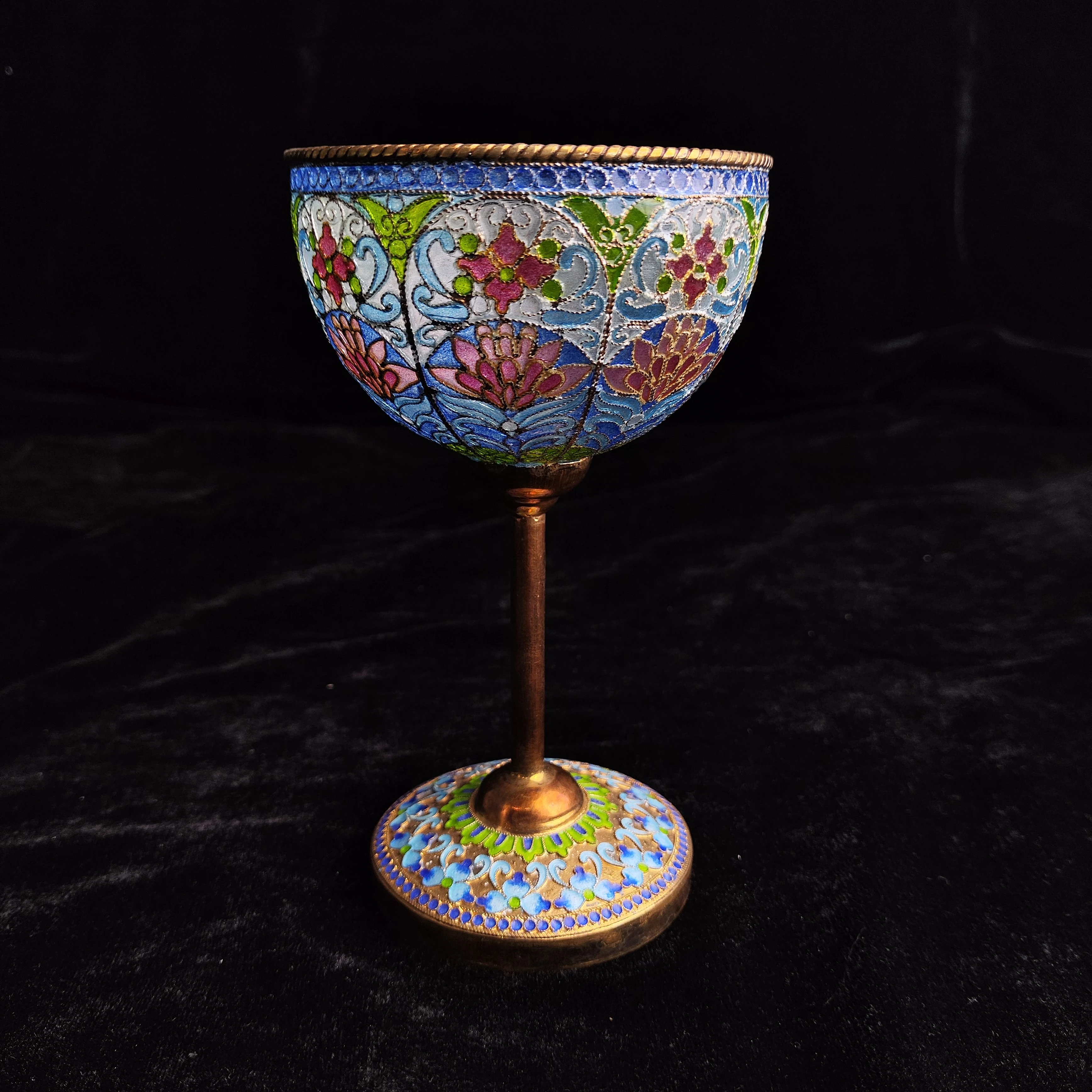 

Modern Sterling Silver Wine Glass Latest Design With Metal Filigree Painting Enamel Techniques Home Decor Chuck Drinking Wear