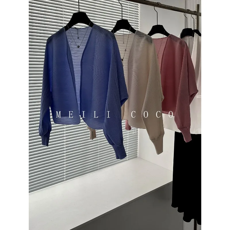 

Женский плиссированный кардиган Miyake: простой, универсальный, однотонный, с плиссировкой, новинка 2026 года, элегантный, свободного кроя, укороченный жакет