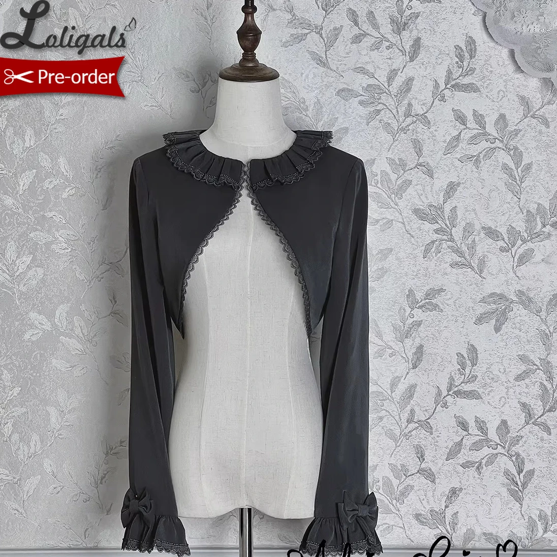 

Pre-order Elegant Lolita Shrug Classic Long Sleeve Bolero Top ~ Duke Victoria by Alice Girl