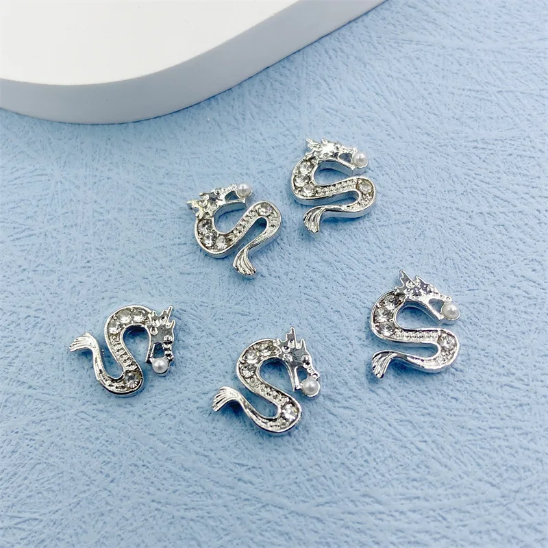 10Pcs Dragon Nail Charm oro argento perla lega unghie decorazione strass accessori gioielli diamante 2024 parti Manicure