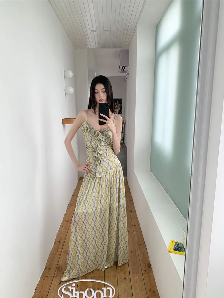 

Women's skirt summer designed chic and sexy wooden edible tree fungus plaid skirt Yellow beach holiday hot girl dress