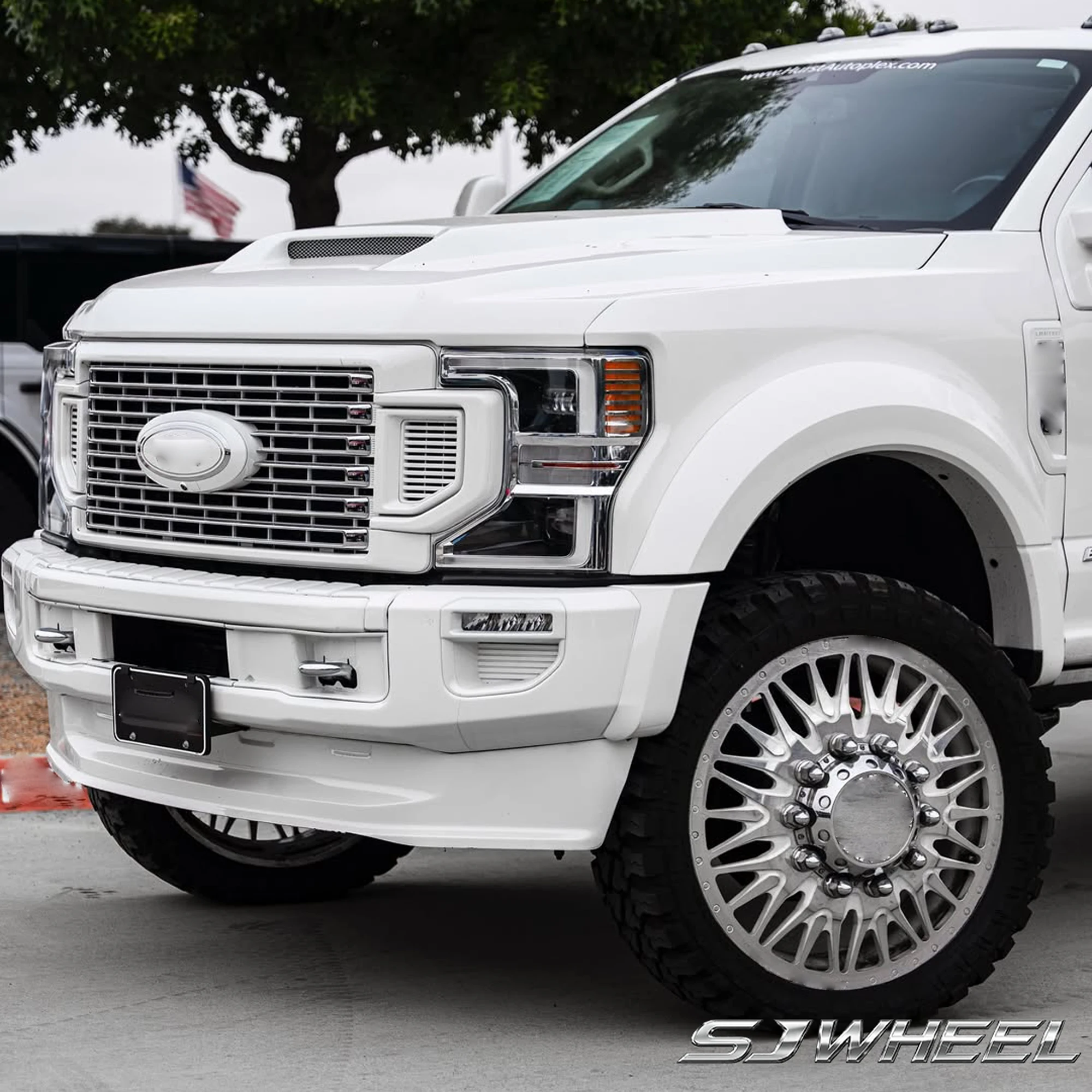 SJ Forged Polished 8x210 22x8.25 20 22 24 26  Dually Wheel for Chevy Silverado 3500HD GMC Sierra 3500HD Dodge Ram 3500  F450
