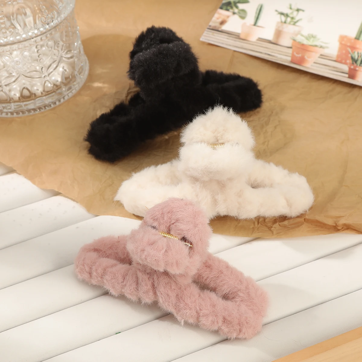 AWAYTR 3PCS Faux Fur Hair Claw Hair Clip Korea Winter Hair Clip Sweet Back Hair Grab Plush Shark Clip Women Hair Accessories
