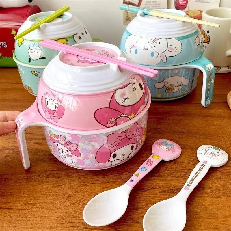 جديد مرحبا كيتي كورومي بلدي ميلودي عالية المظهر وعاء المعكرونة الفورية النوم مكتب متعددة الوظائف المحمولة وعاء الغداء مع غطاء