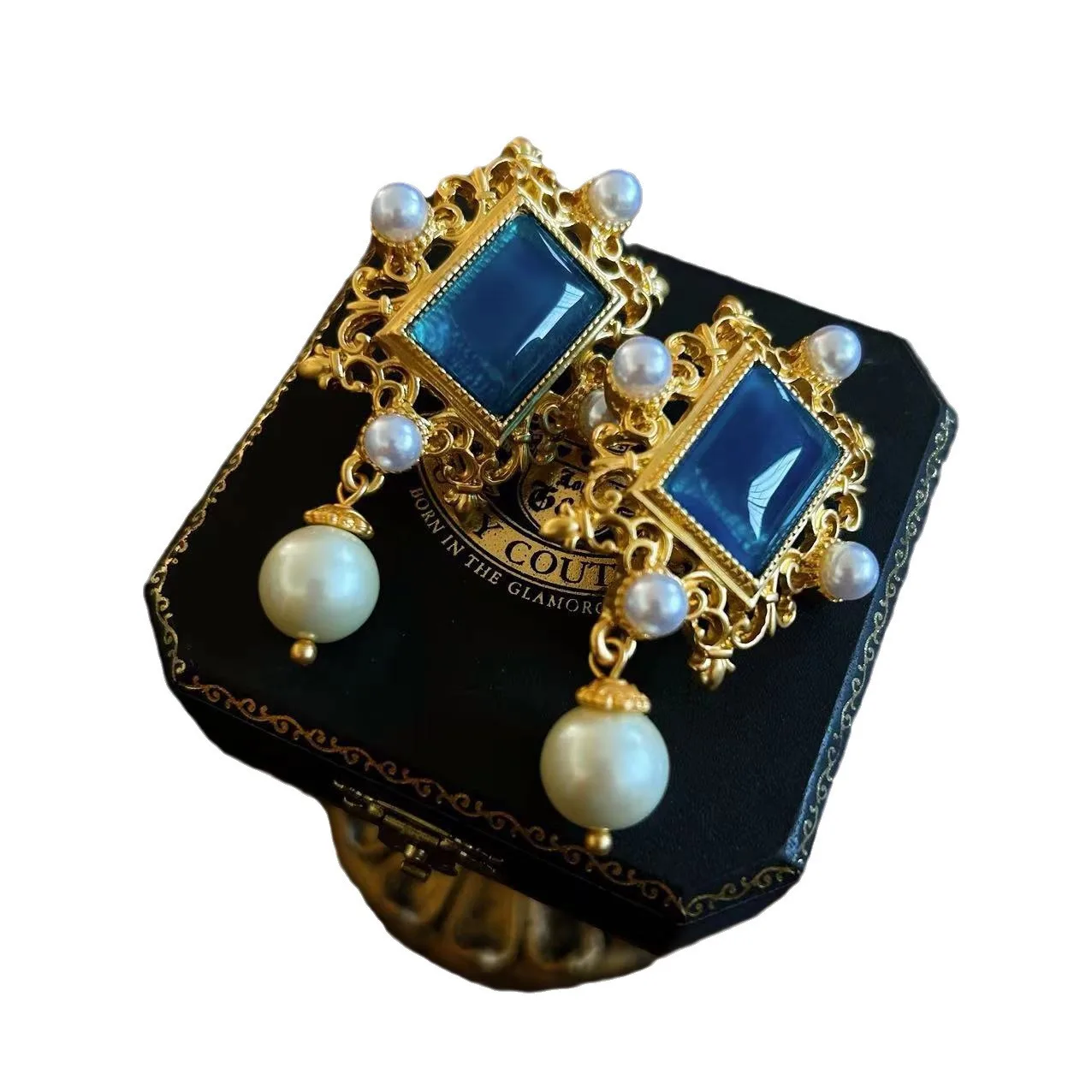 vintage court style Florence antique medieval jewelry vintage classic pearl fringe ear clip