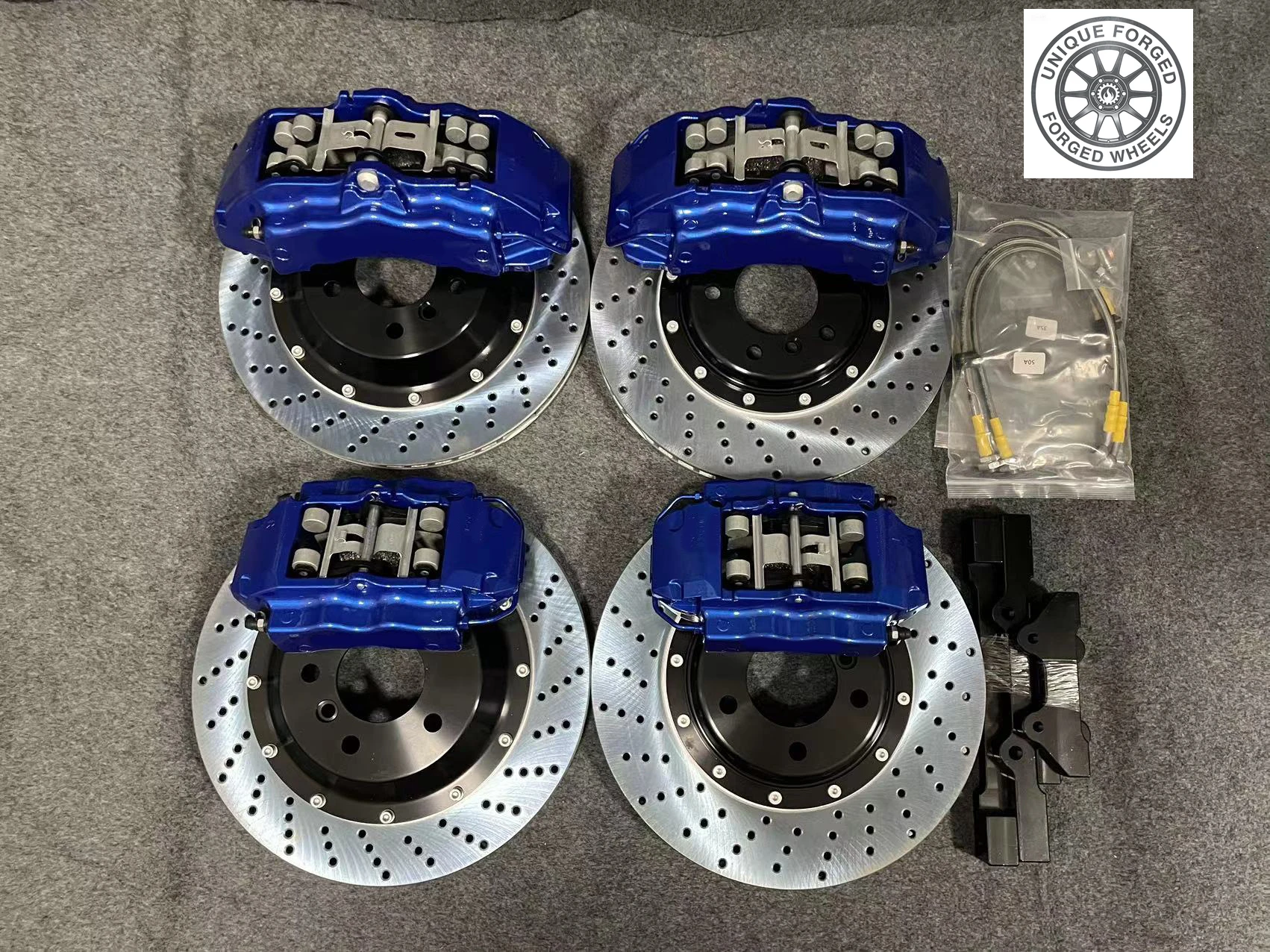 

26 Style Blue Racing 6 Piston 18Z 362mm / 4 Piston Brake Calipers
