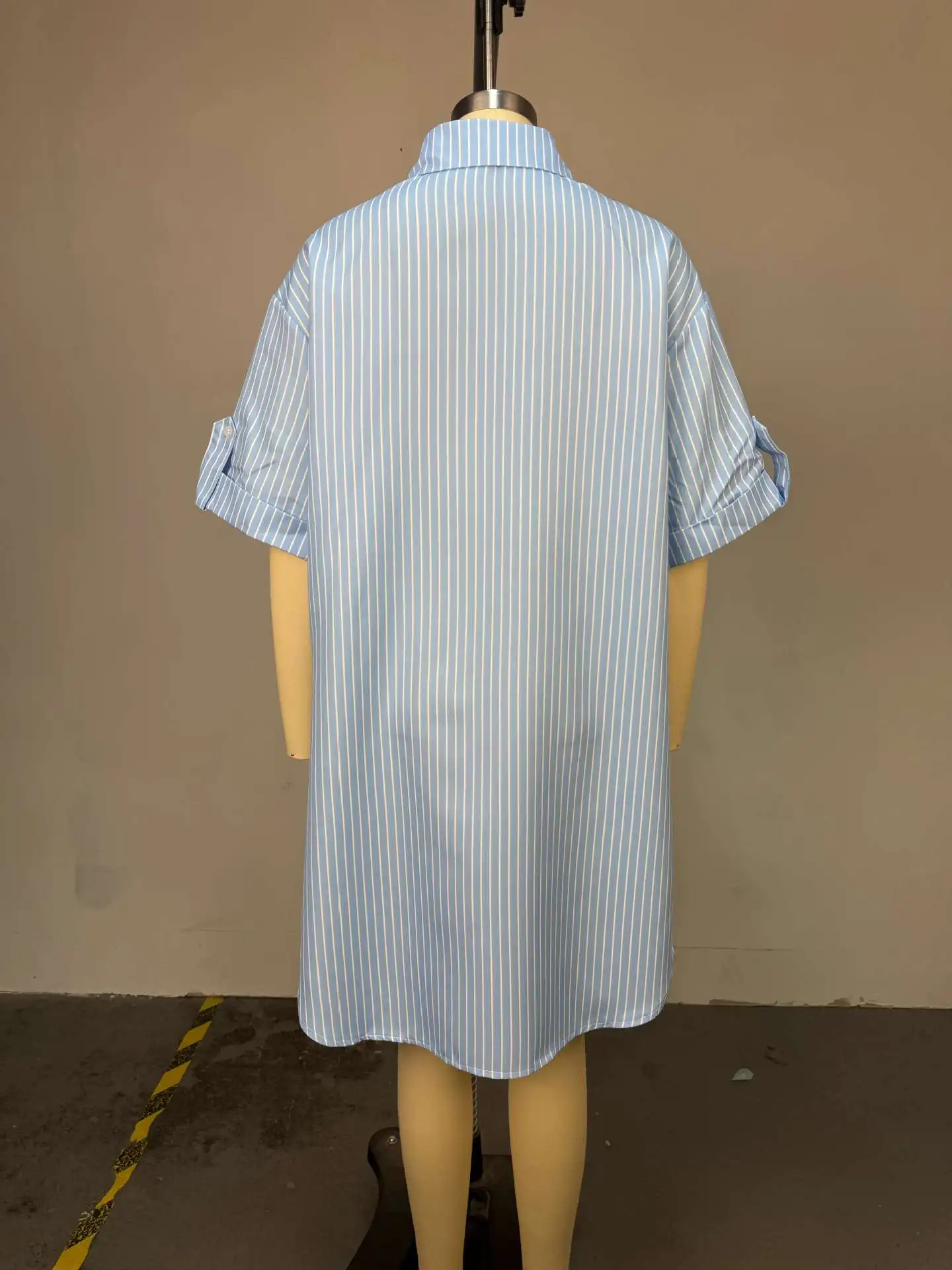 Frauen Gestreiften Shirts Kurzarm Einreiher Casual Hemd Drehen Unten Kragen Midi Länge Top Blusen Dame Herbst 2025