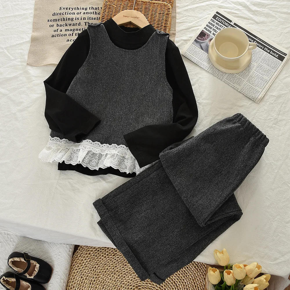 Spring and Autumn New Fashion 8-12 Year Old Girl Teenage Costume Three Piece Set Gray Lace Patchwork Vest+pants+base Shirt